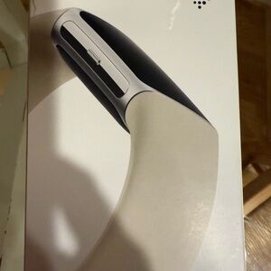 Fitbit Charge 6 - like new!!